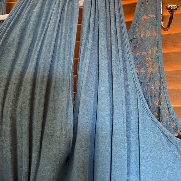 Taylor and Sage Light Blue Romper. Size Medium - Picture 5 of 7